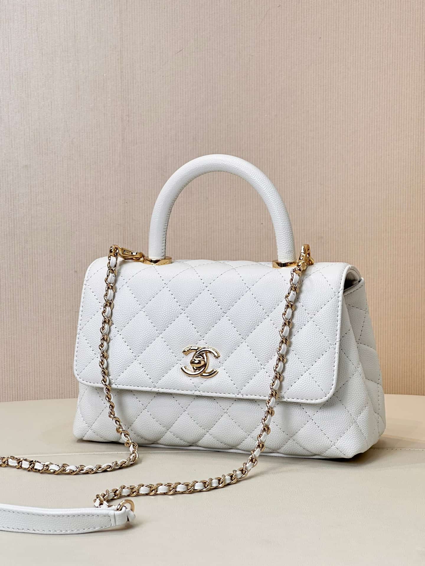 FLAP BAG WITH TOP HANDLE Grained Calfskin & Gold-Tone Metal A92990 White  TOP