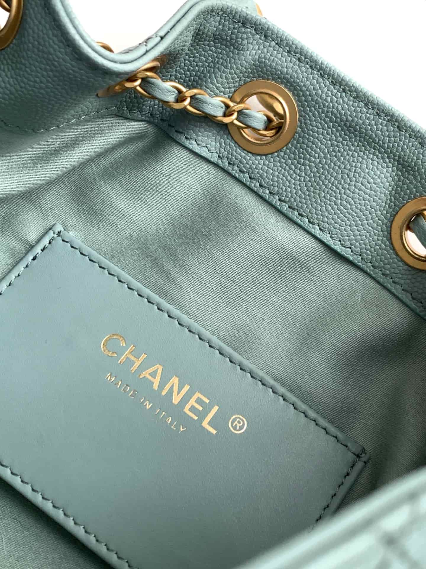 Chanel 25 Mini Hobo handbag AS5631 Grained calfskin & gold-tone metal Blue A