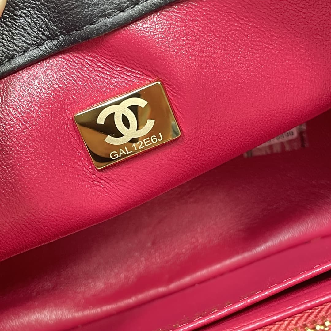 Chanel SUPERMINI FLAP BAG AS4040 Lambskin & Gold-Tone Metal Black A