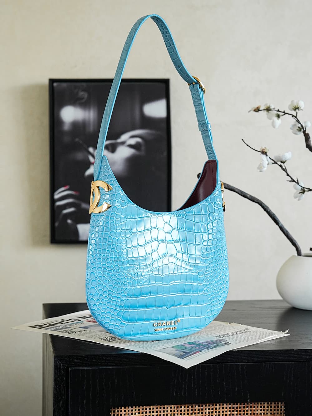 Chanel Hobo bag Prominent Crocodile-embossed & Gold-tone Metal A68011 A