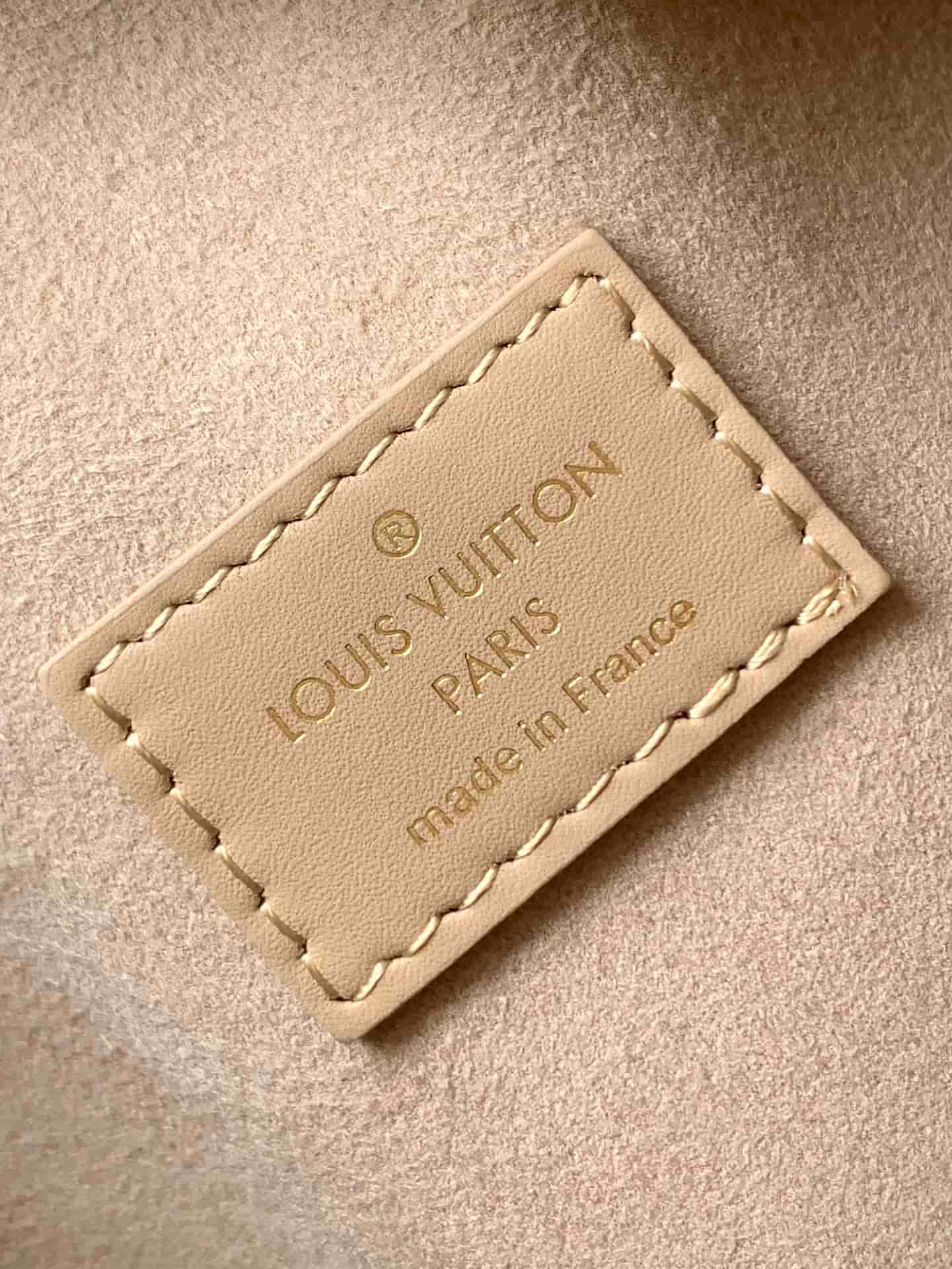 Louis Vuitton Side Trunk MM Grained calf leather M25072 Taupe High
