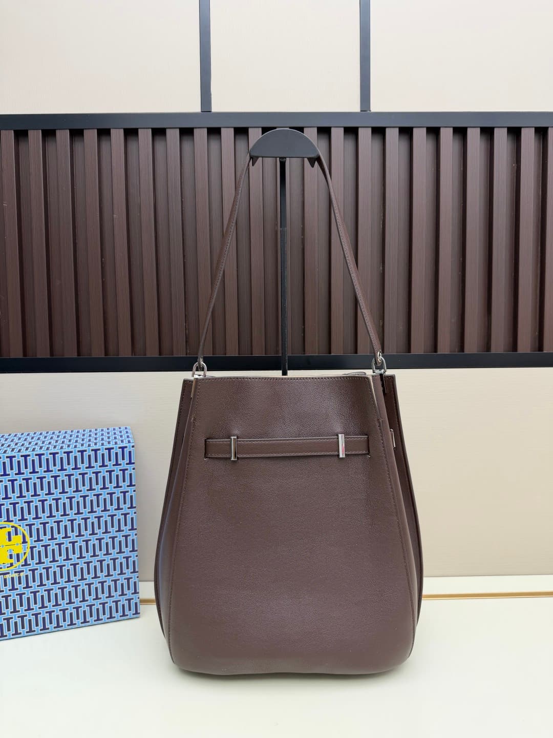 Tory Burch Lee Radziwill Bucket Bag Dark Brown High