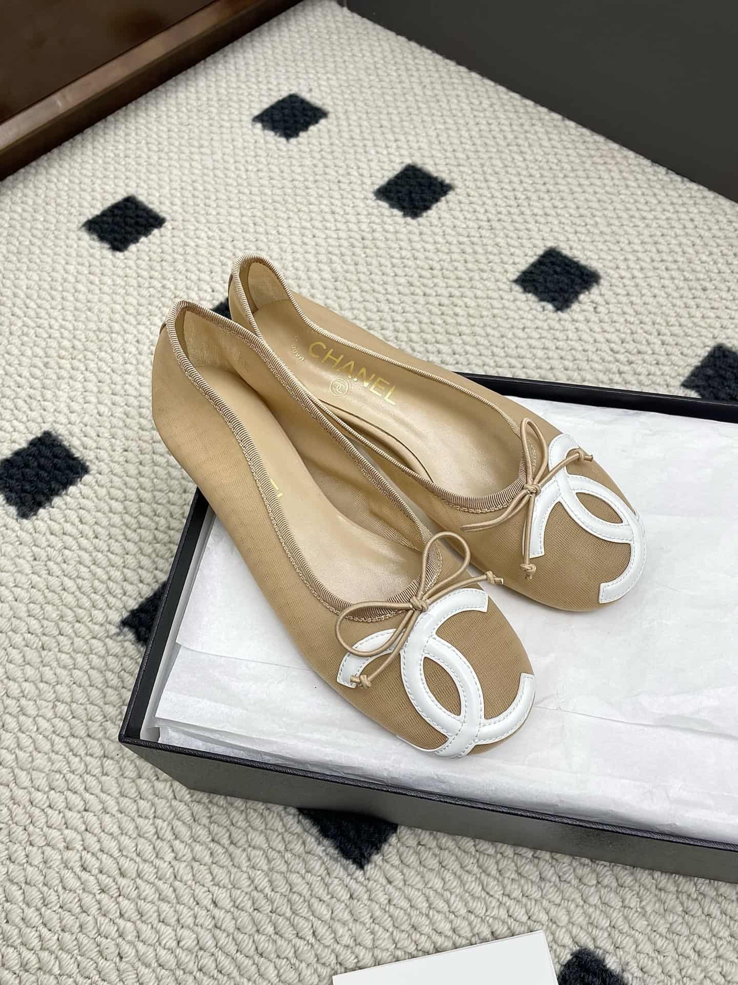 Chanel Pony Hair Patent Cap Toe Ballet Flats shoes Women