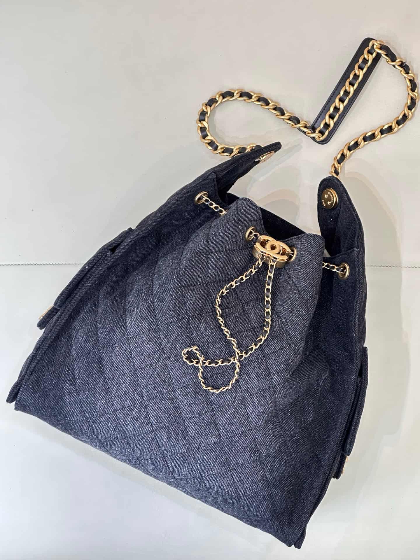 Chanel 25 Medium Hobo handbag AS5311 Denim &Gold-tone Metal Black TOP