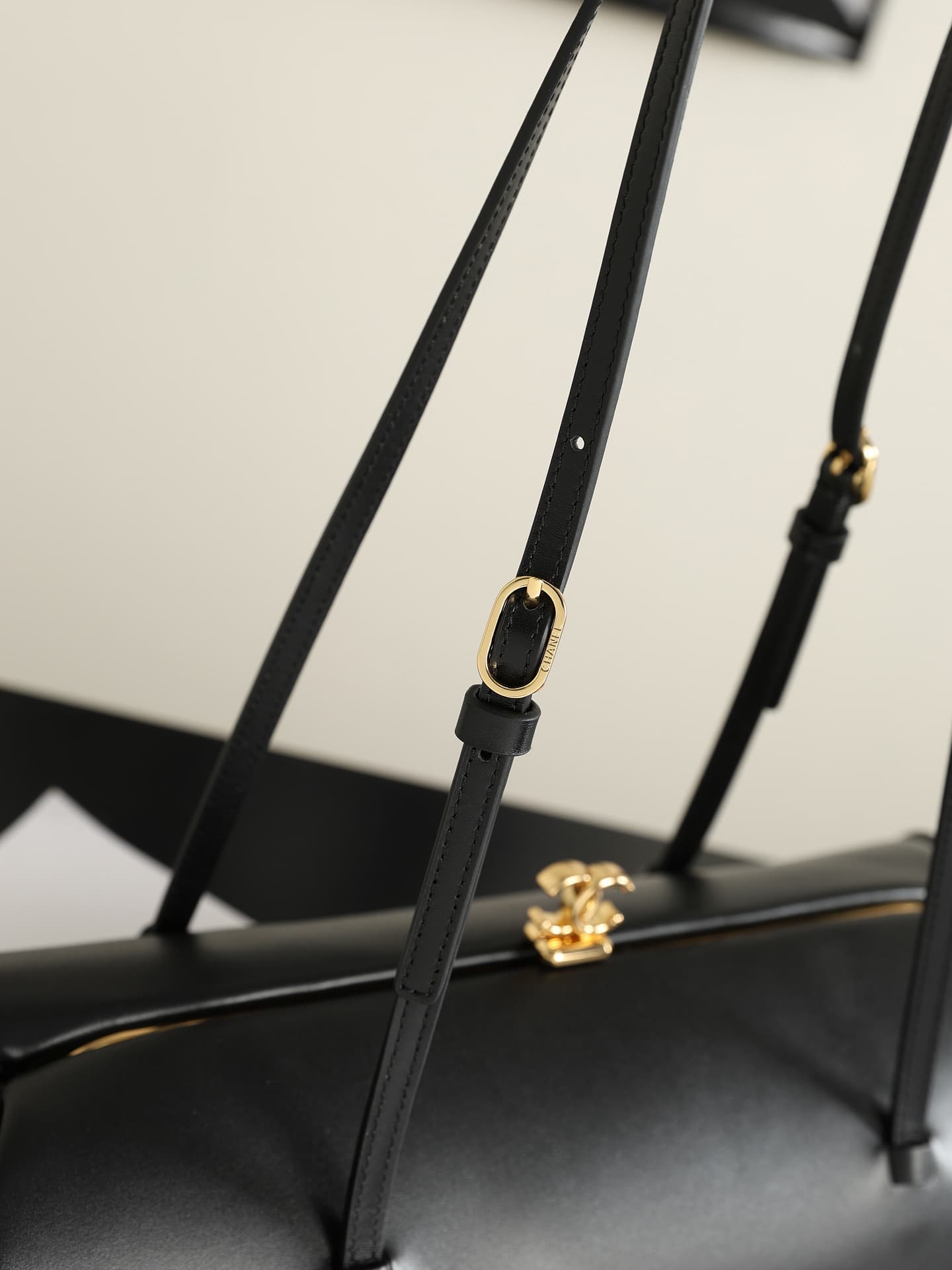 Chanel Shiny Calfskin Coco Bowling Bag & Gold-Tone Metal 6434 A