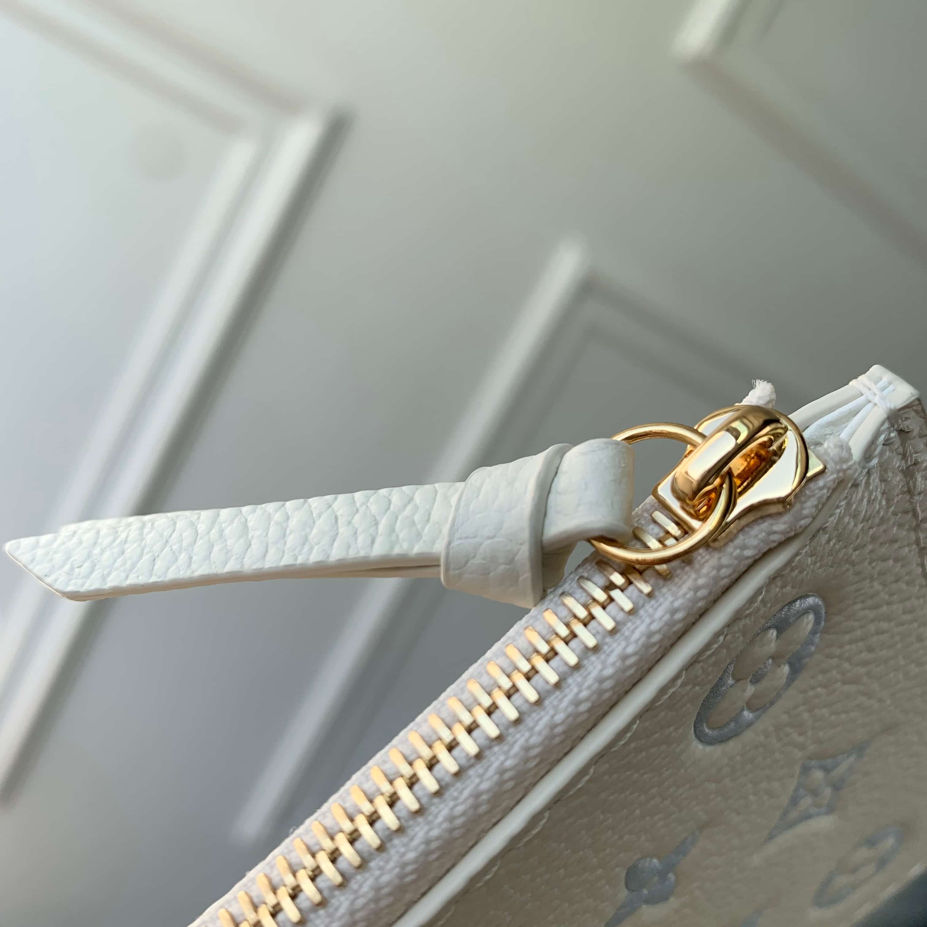 Louis Vuitton Pochette Félicie Monogram Milky White/Blue Embossed grained cowhide leather M28127 High