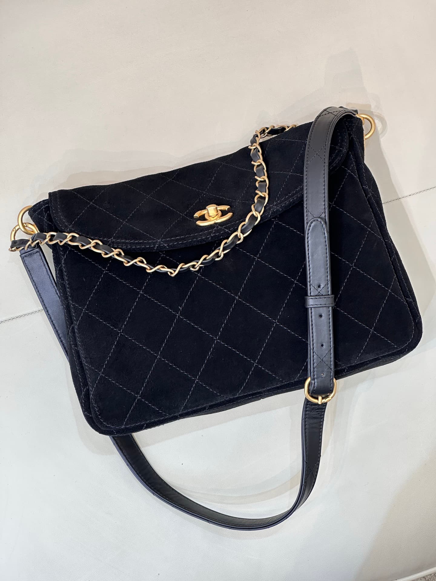 Chanel Matelasse Suede Shoulder Bag& Gold-Tone Metal Black AS5883 TOP