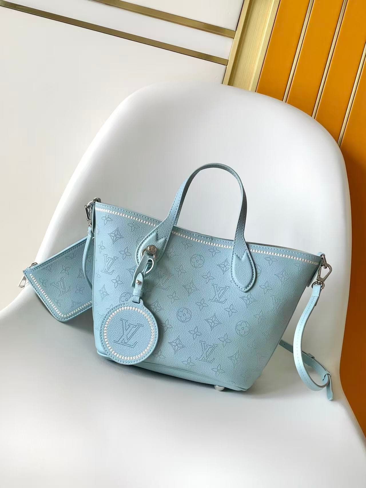 Louis Vuitton Blossom PM Bleu Olympe Perforated Mahina calfskin leather with embroidery M29375 High