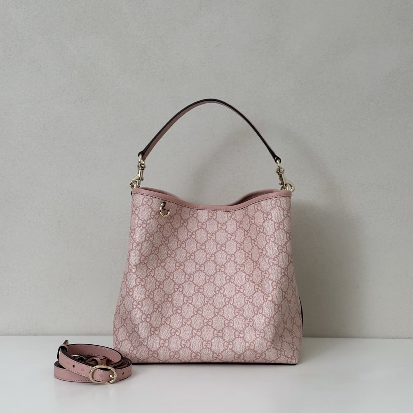 Gucci GG Emblem medium bucket bag 815103 High