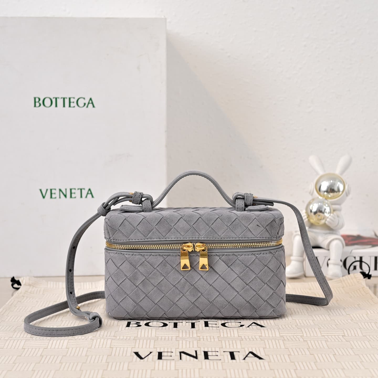 BV Bang Bang Vanity mini intrecciato suede High