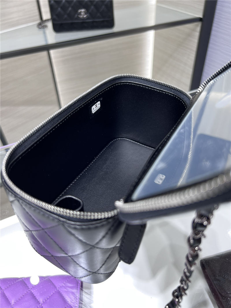 CLUTCH WITH CHAIN AP3593 Shiny Crumpled Calfskin, Strass & Ruthenium-Finish Metal Black A