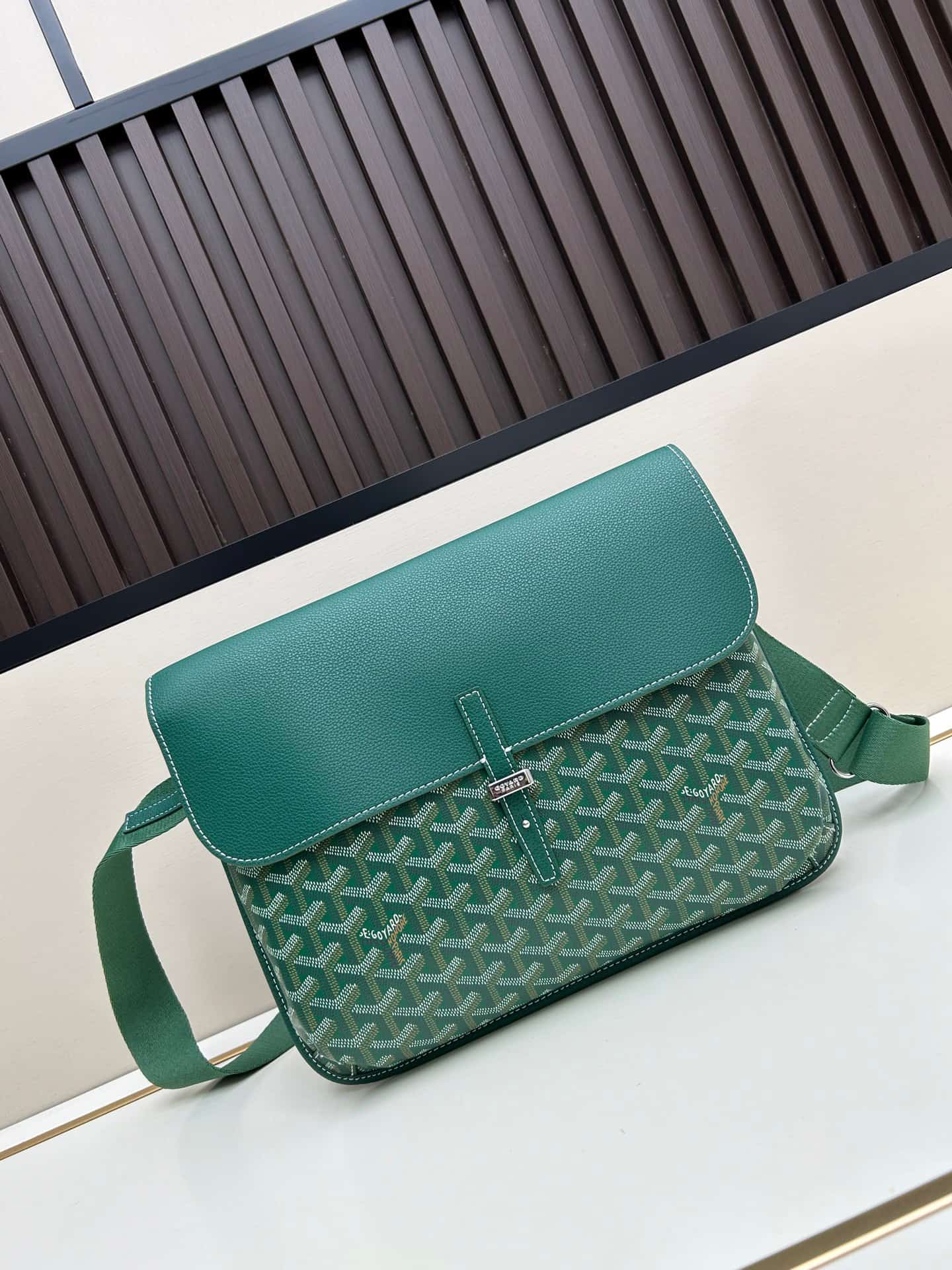 Goyard Coursier Messenger Bag Green Mid