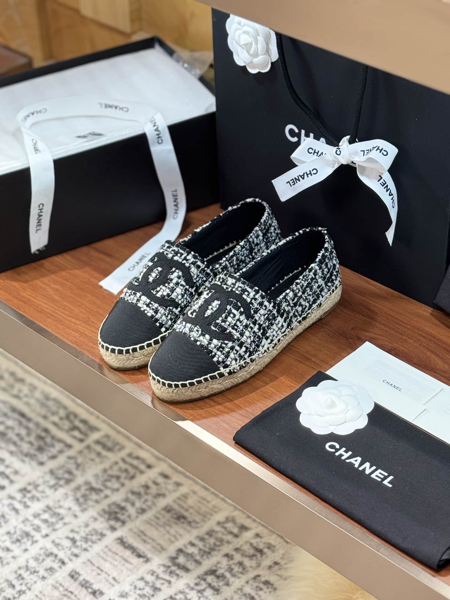 Chanel Tweed CC Cap Toe Espadrille Flats Shoes Women