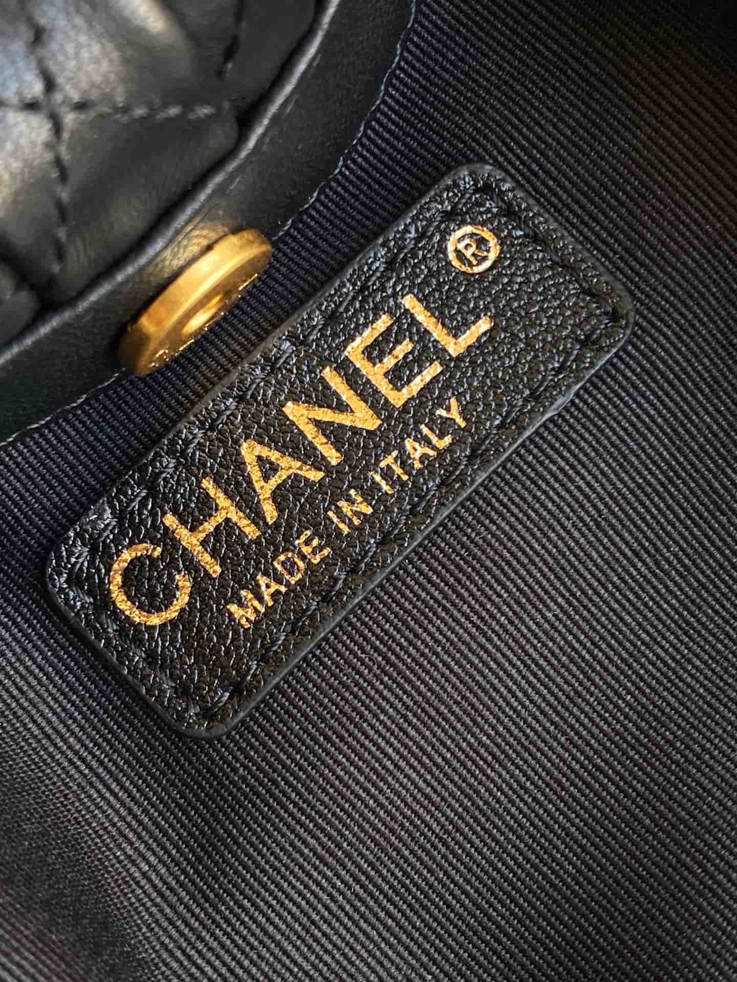 Chanel Mini Hobo Bag Lambskin-Shell Effect Plexi & Gold-Tone Metal Black AS4981 High