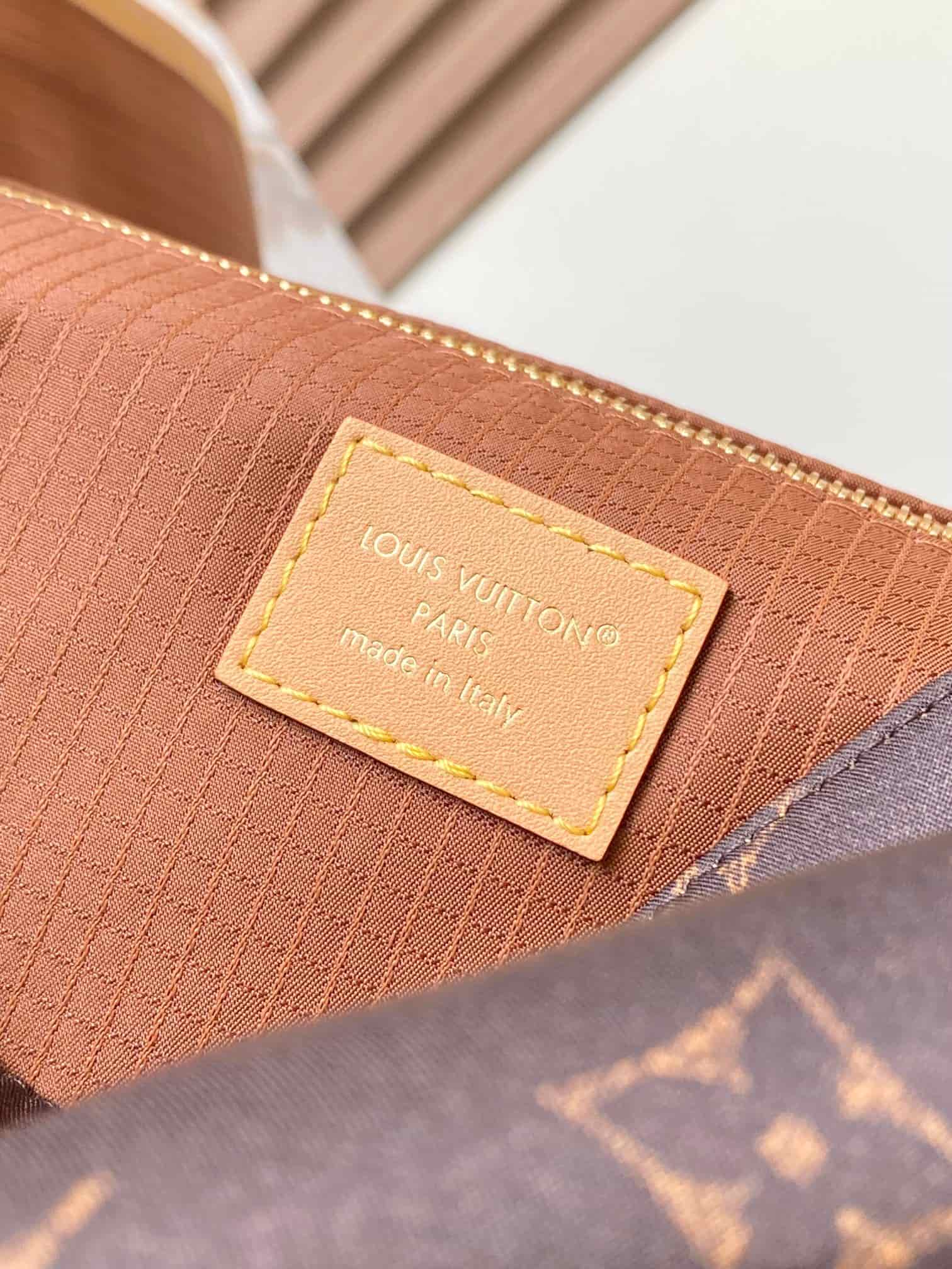 Louis Vuitton Jet Lag Bag MM Monogram Silk Tech M2A425 TOP