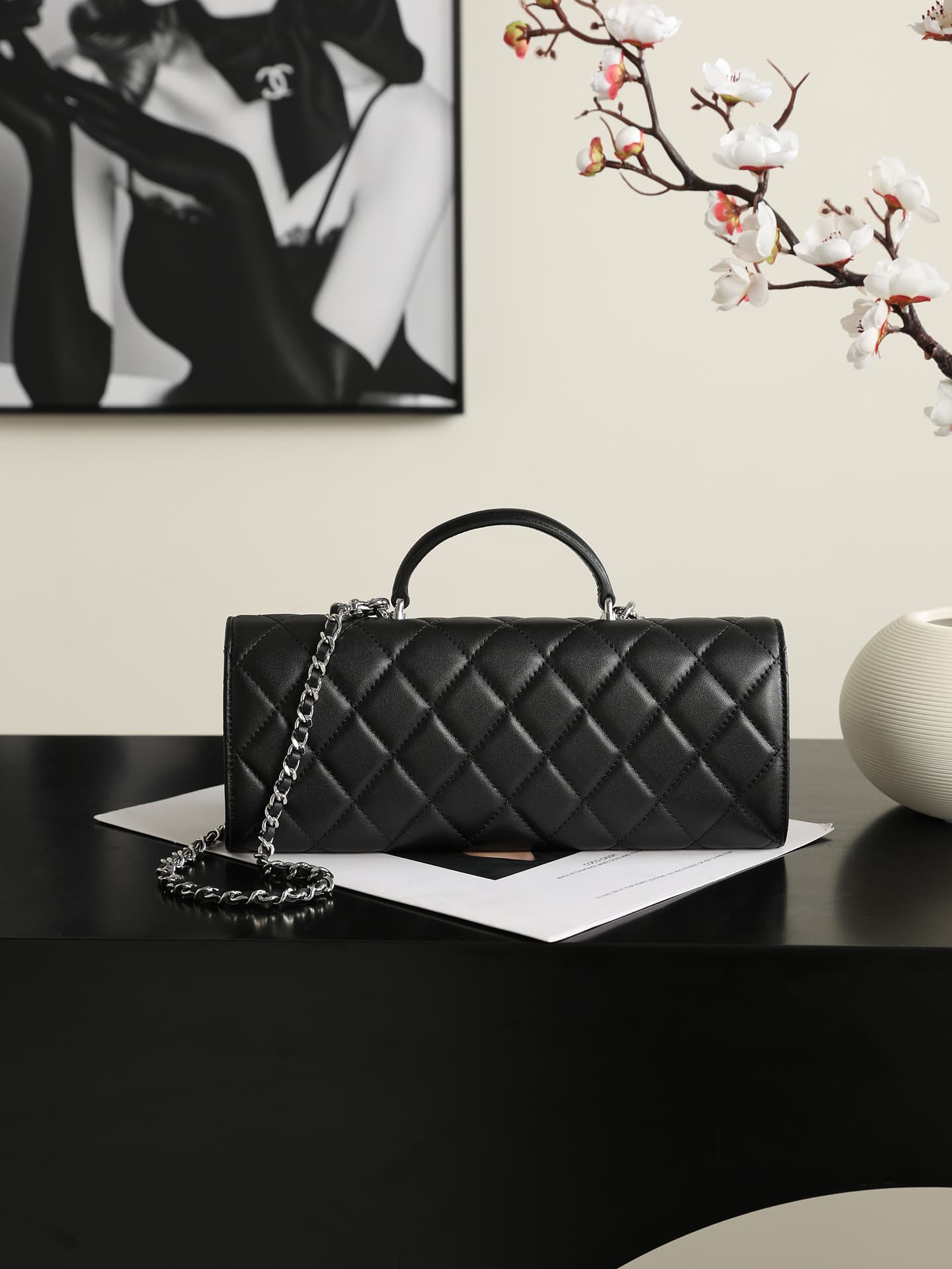 Chanel Clutch with chain Lambskin Calfskin & Silver-Tone Metal Black AP5280 A