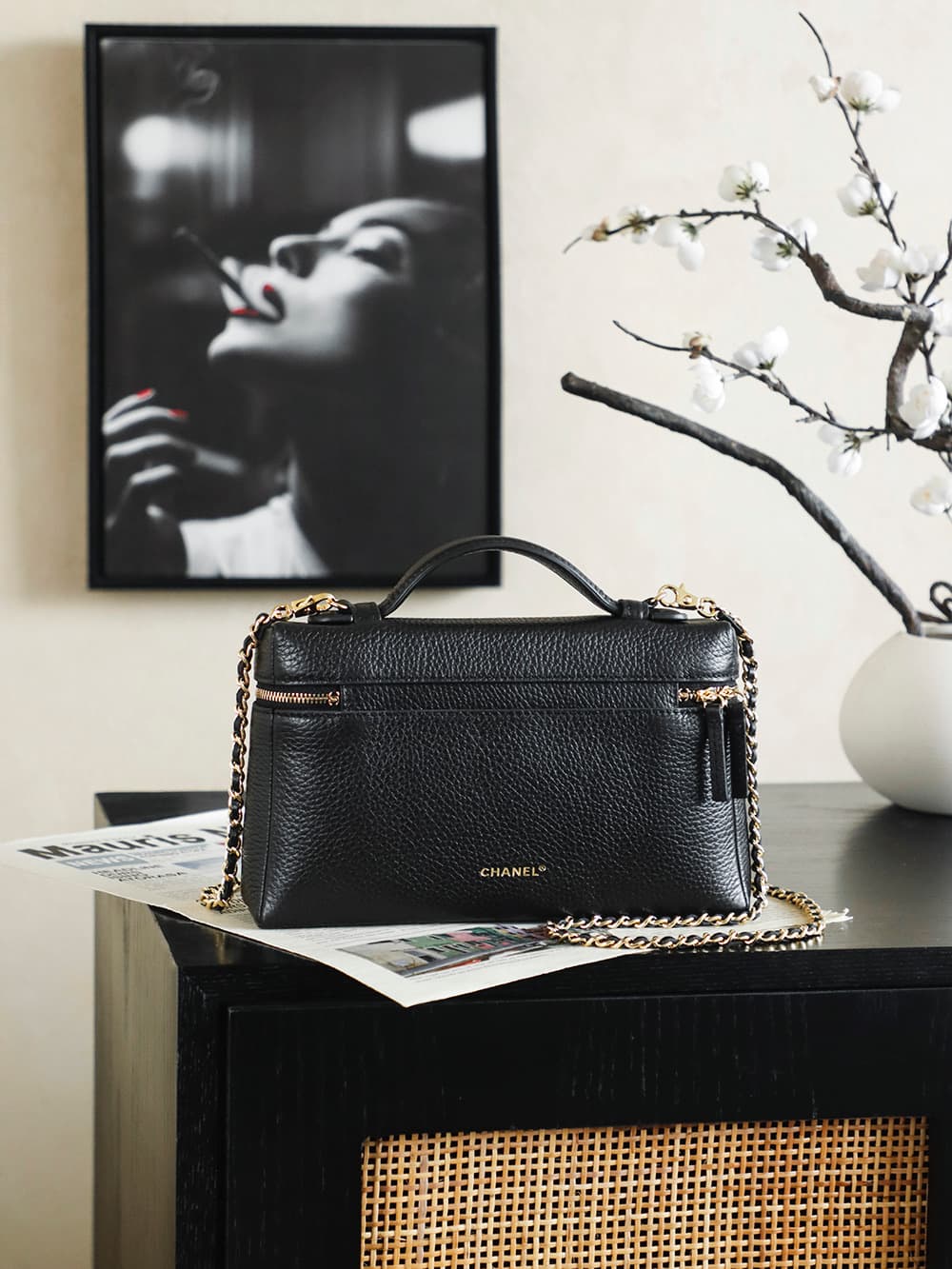 Chanel Large Vanity with chain Grained Calfskin & Gold-Tone Metal Black AP5347 A
