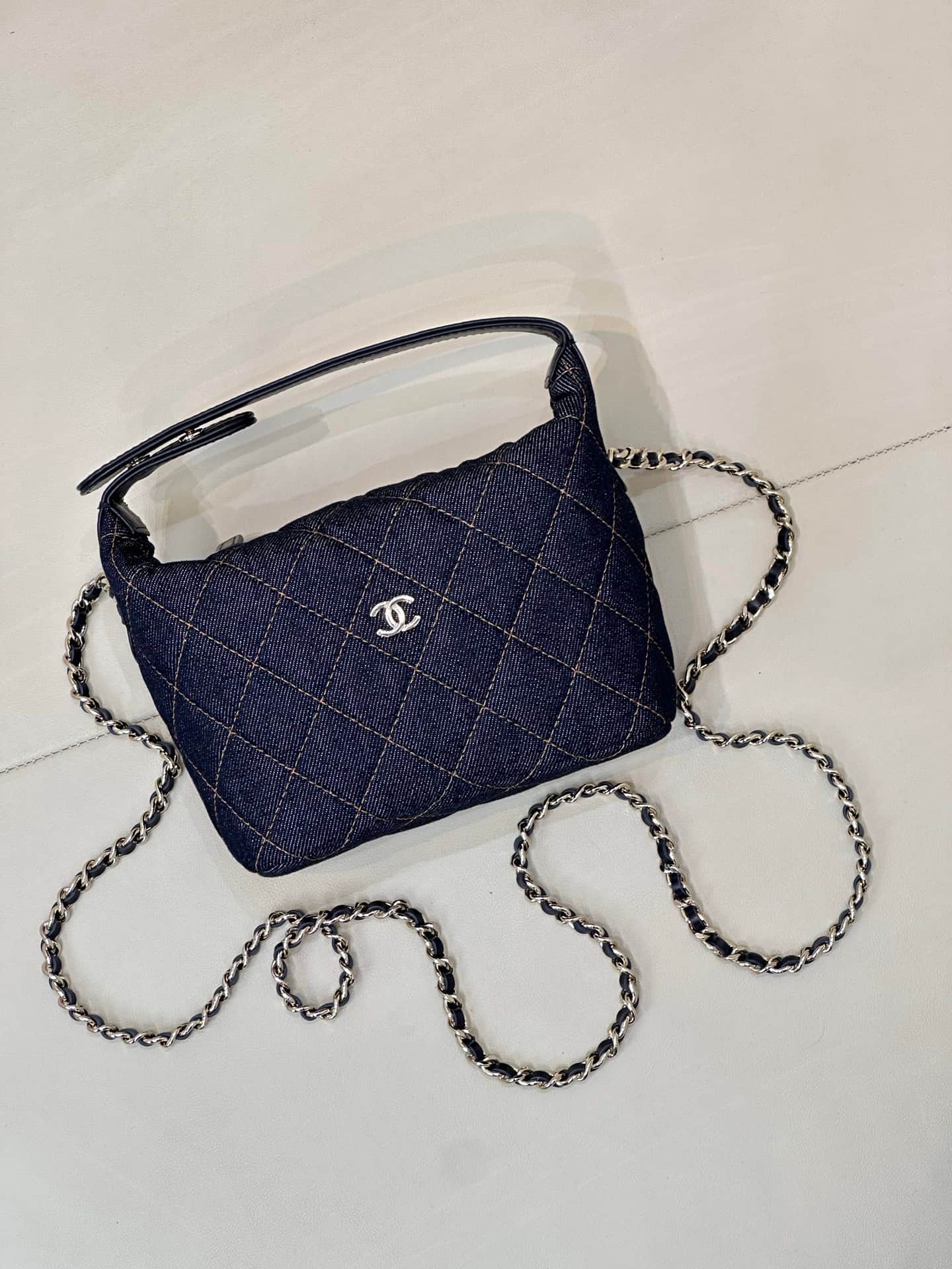 Chanel Hobo Clutch With Chain Denim & Gold-tone Metal Blue AP4386 TOP