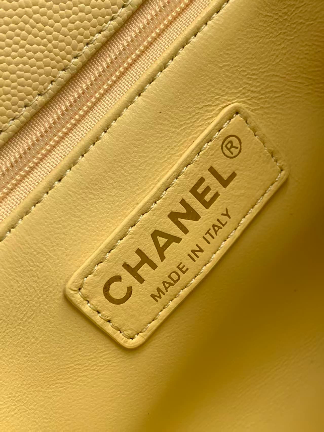 SMALL FLAP BAG WITH TOP HANDLE Grained Calfskin Yellow-binding Gold Metal High