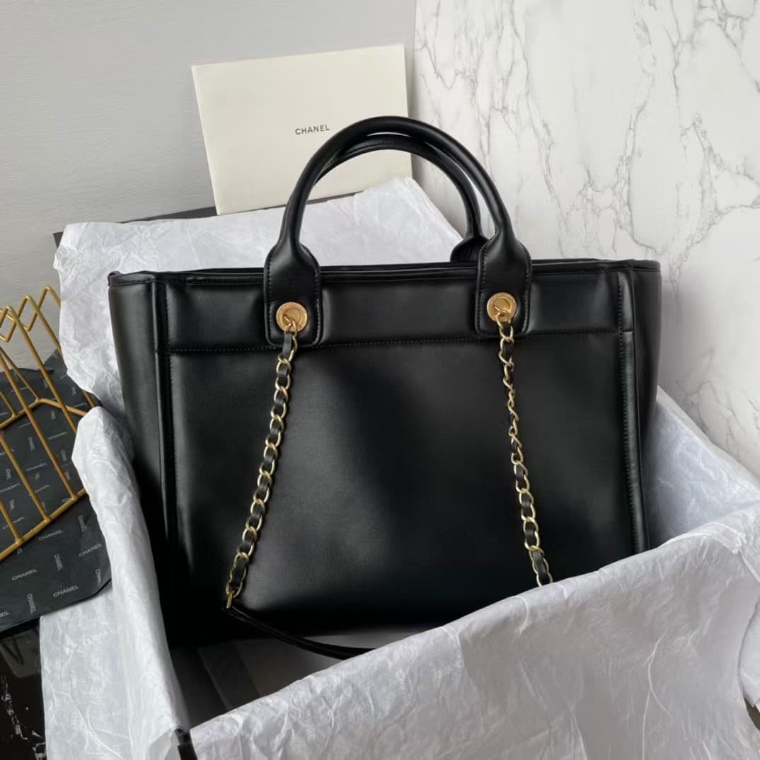 Medium Deauville Shopping Bag Calfskin & Gold-Tone Metal AS3257 Black High