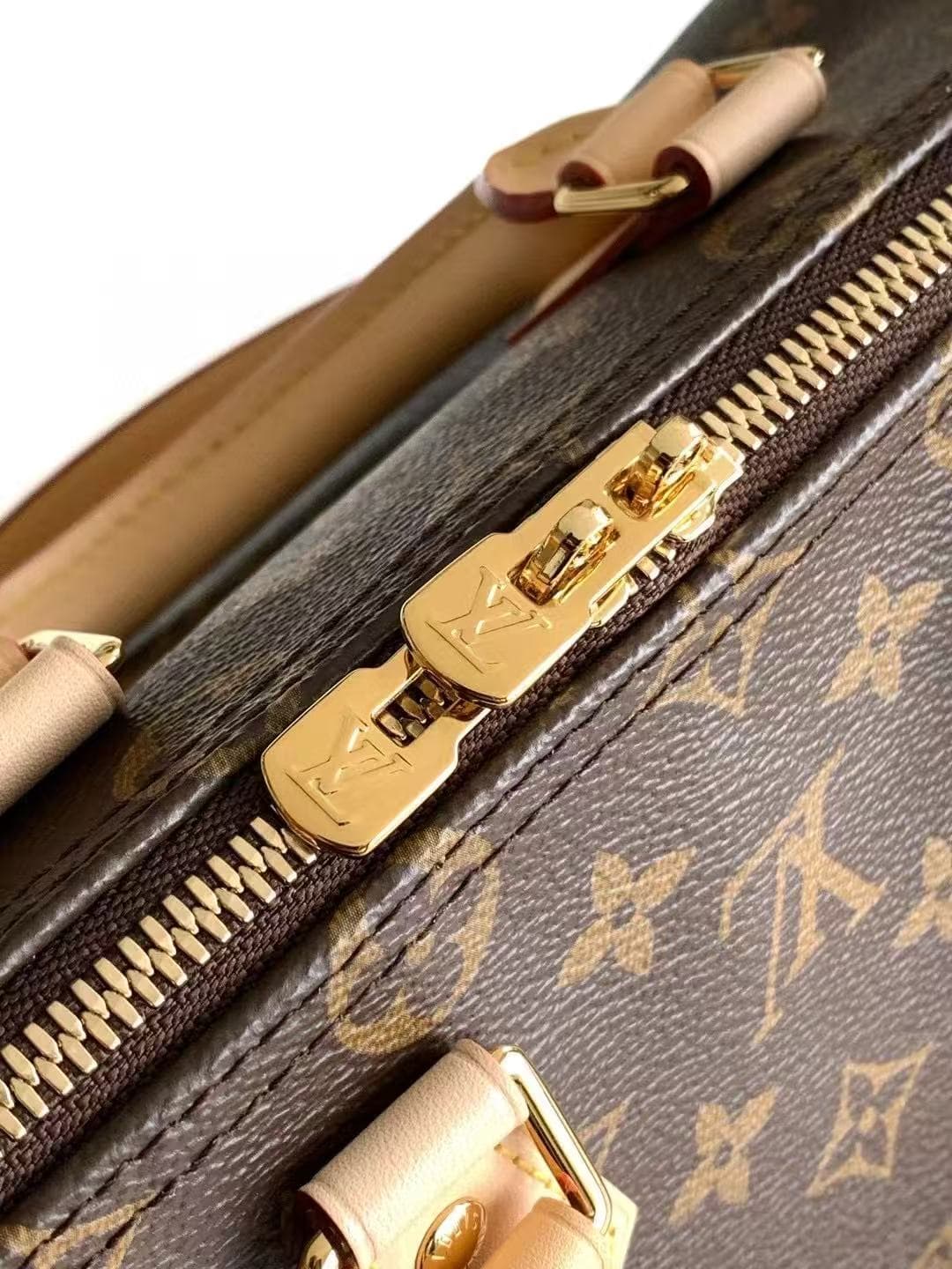 Louis Vuitton Speedy Bandoulière 25 Monogram coated canvas M41113 Top