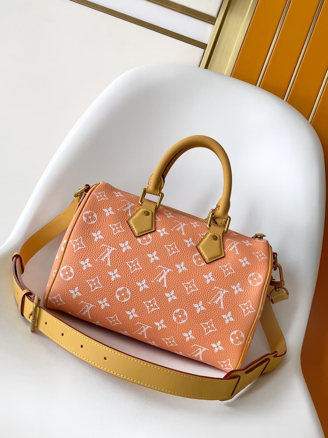 Louis Vuitton Speedy P9 Bandoulière 25 Summer Peach Calf leather M13912 High
