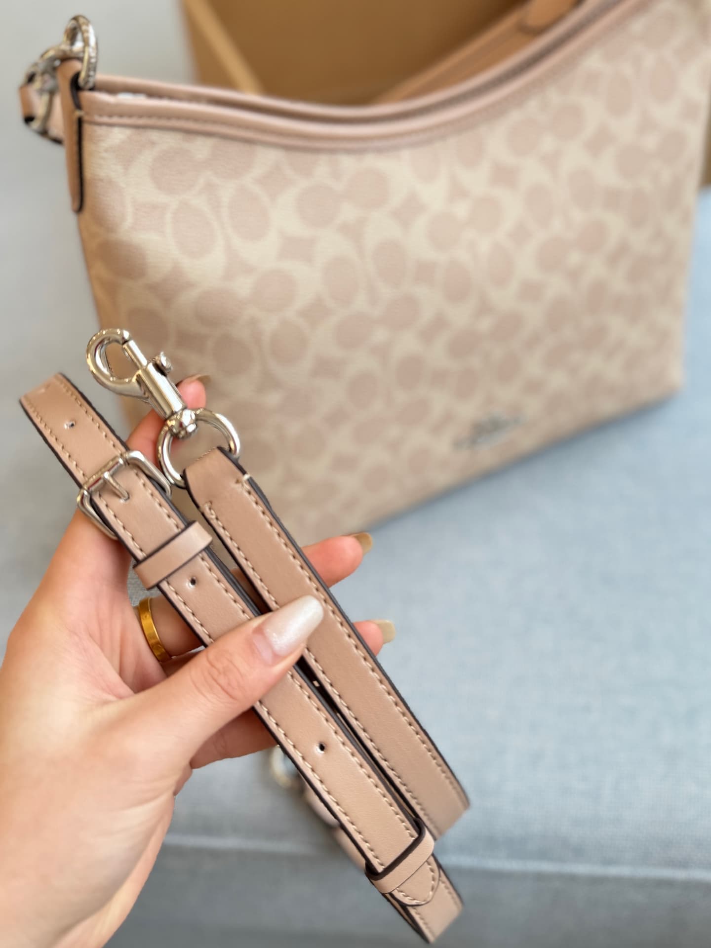 Coach Laurel Shoulder Bag In Signature Canvas