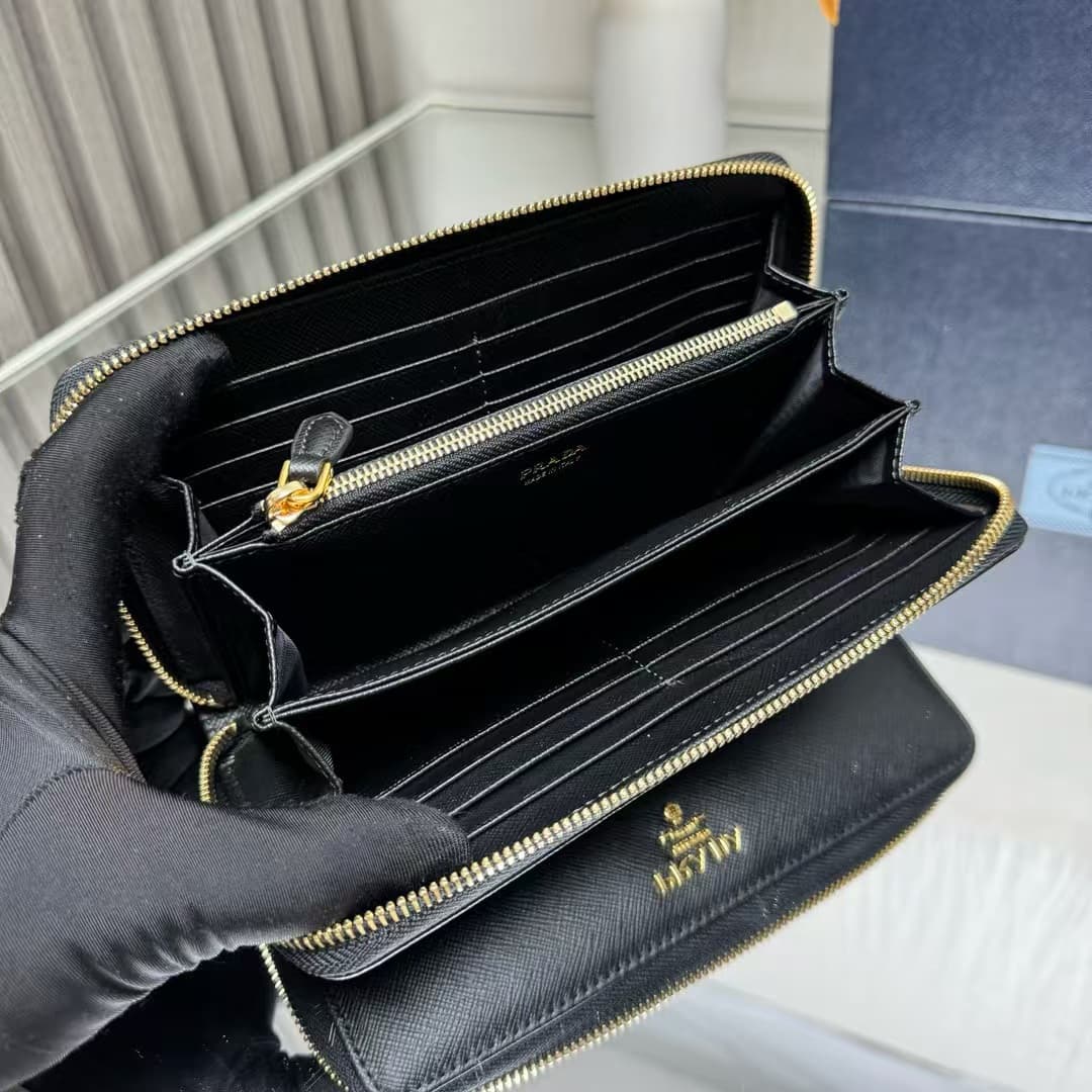 Prada Zipped Wallet In Black Saffiano Leather High