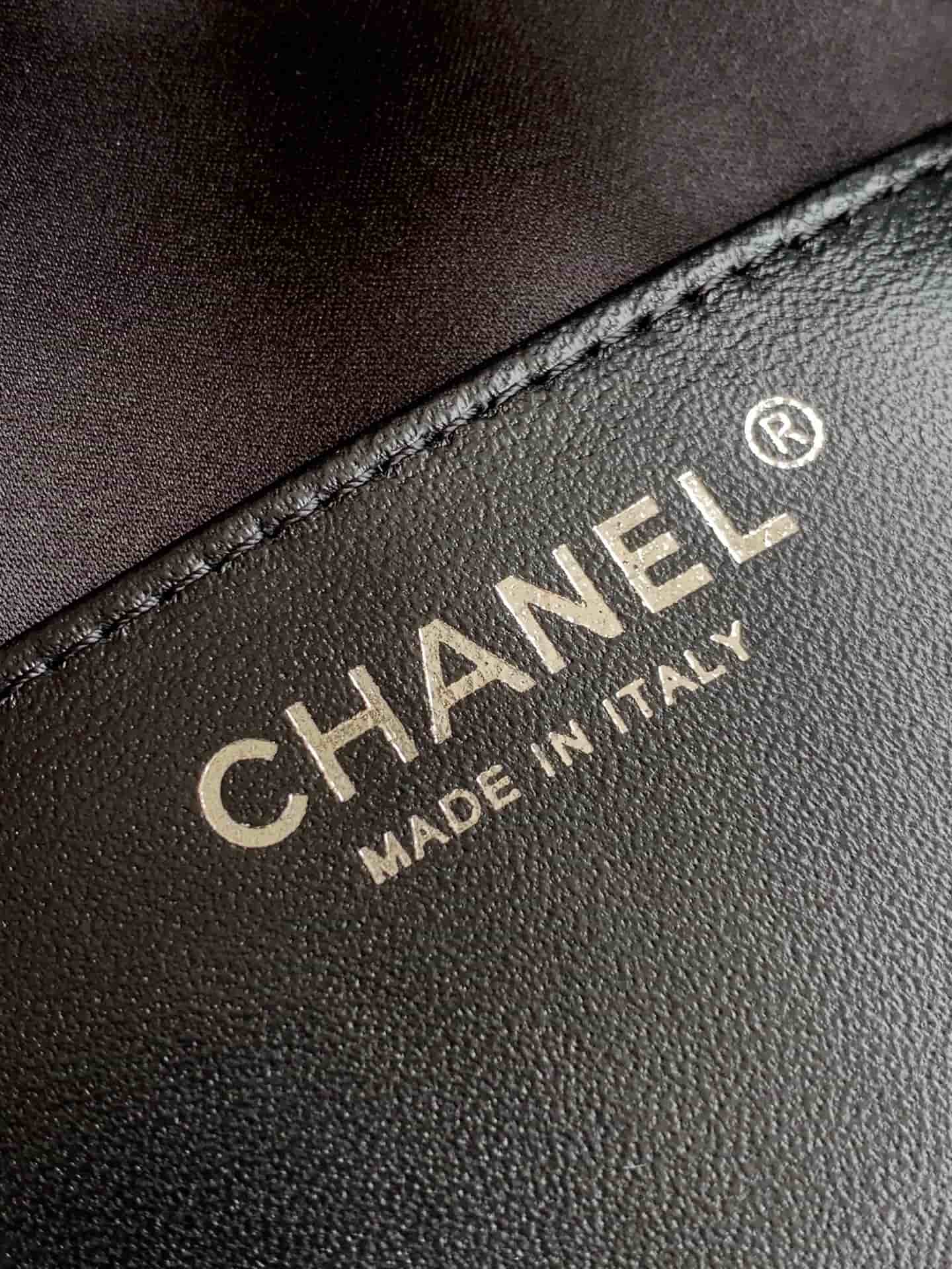 Chanel 25 Small Hobo handbag AS5293 Shiny calfskin&Silver-tone metal Black A