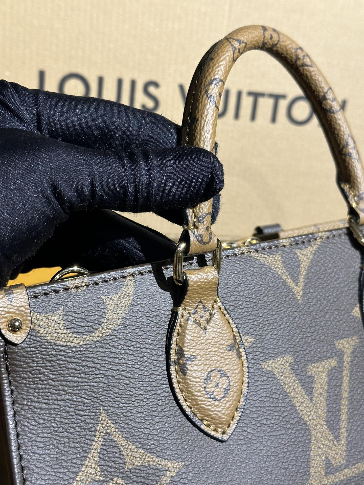 Louis Vuitton OnTheGo East West Chain Monogram coated canvas M14236 High