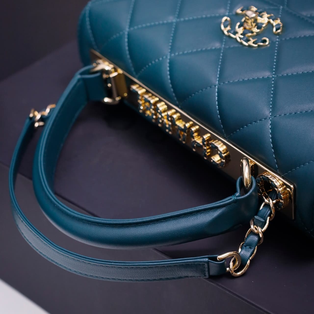 SMALL FLAP BAG WITH TOP HANDLE Lambskin Gold Metal Deep Blue A