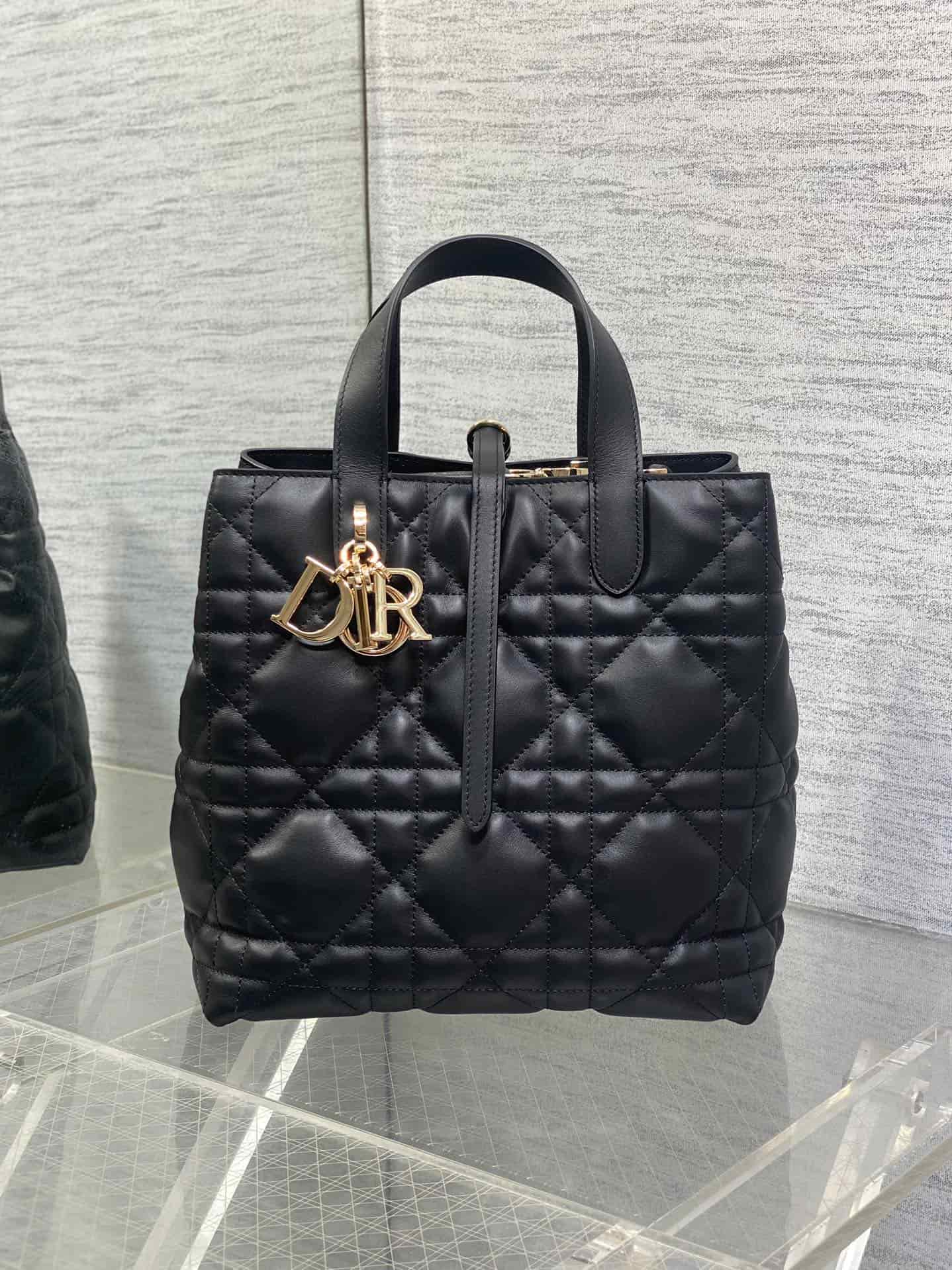 Dior Toujours Vertical Tote Bag Black Macrocannage Calfskin High