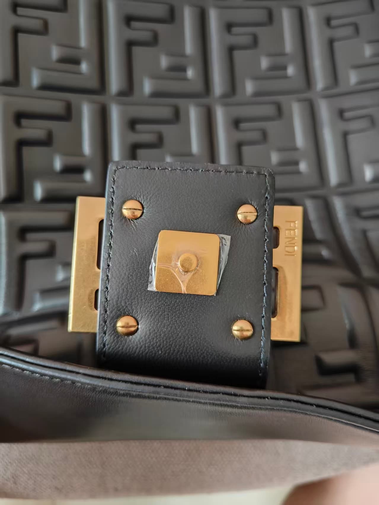LARGE BAGUETTE leather bag black High