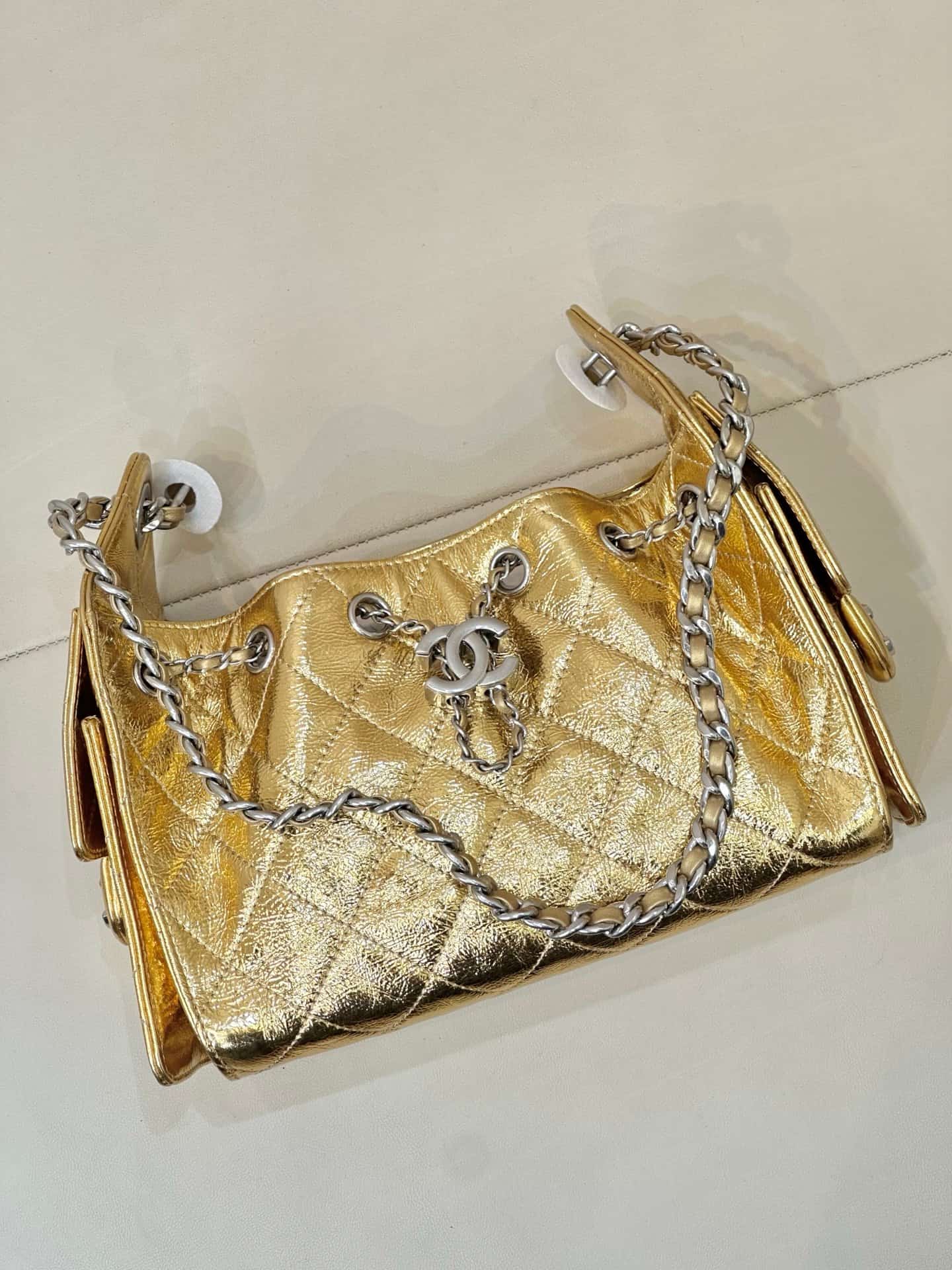 Chanel 25 Mini Hobo handbag AS5631 Metallic Calfskin & Gold-Tone Metal Silver TOP
