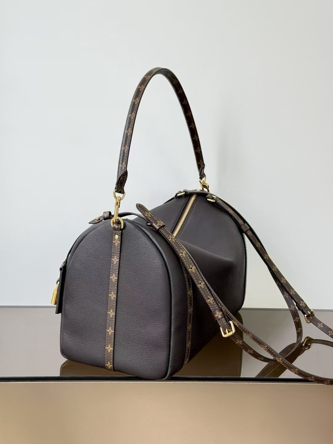 Louis Vuitton Express MM Mahogany Suede calfskin leather M2A081 TOP