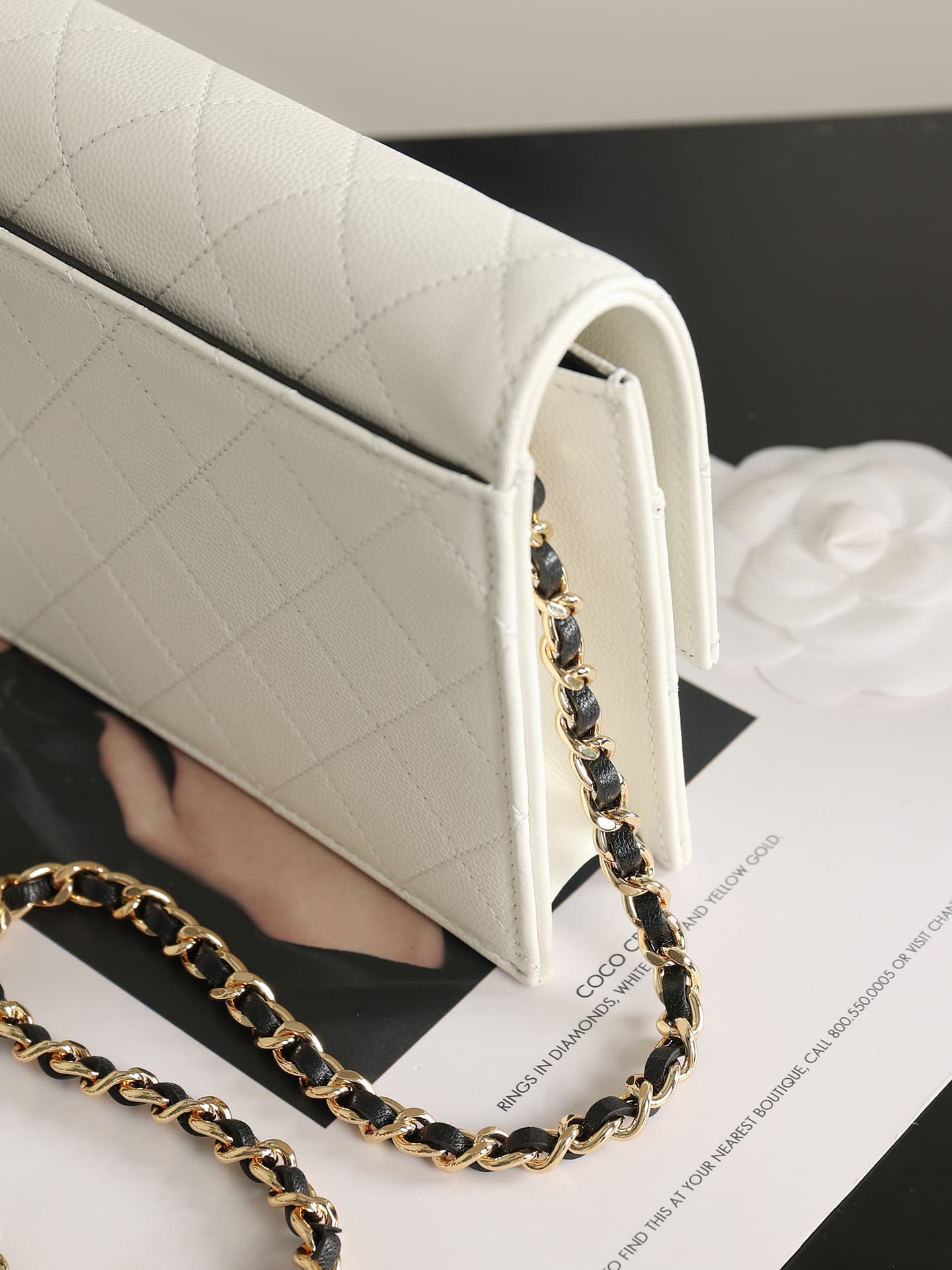 Chanel Wallet on Chain Shiny Grained Calfskin Lambskin & Gold-Tone Metal White AP5455 A