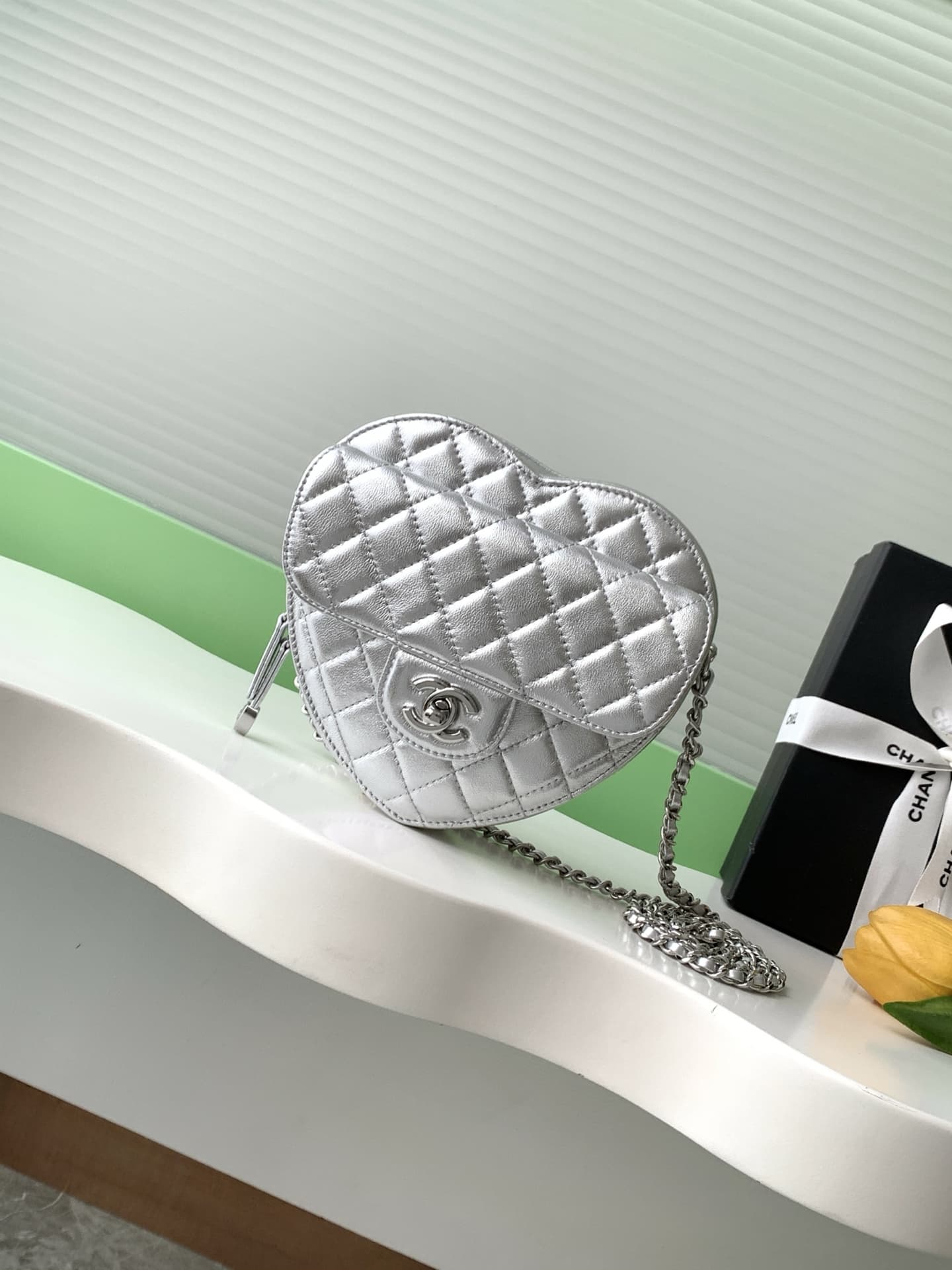 Chanel HEART BAG Lambskin & Silver-Tone Metal AS3191 A