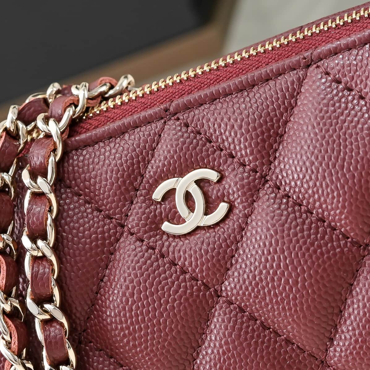 Chanel Chain Wallet Grained Shiny Calfskin & Gold-Tone Metal AS4704 Wine Red A