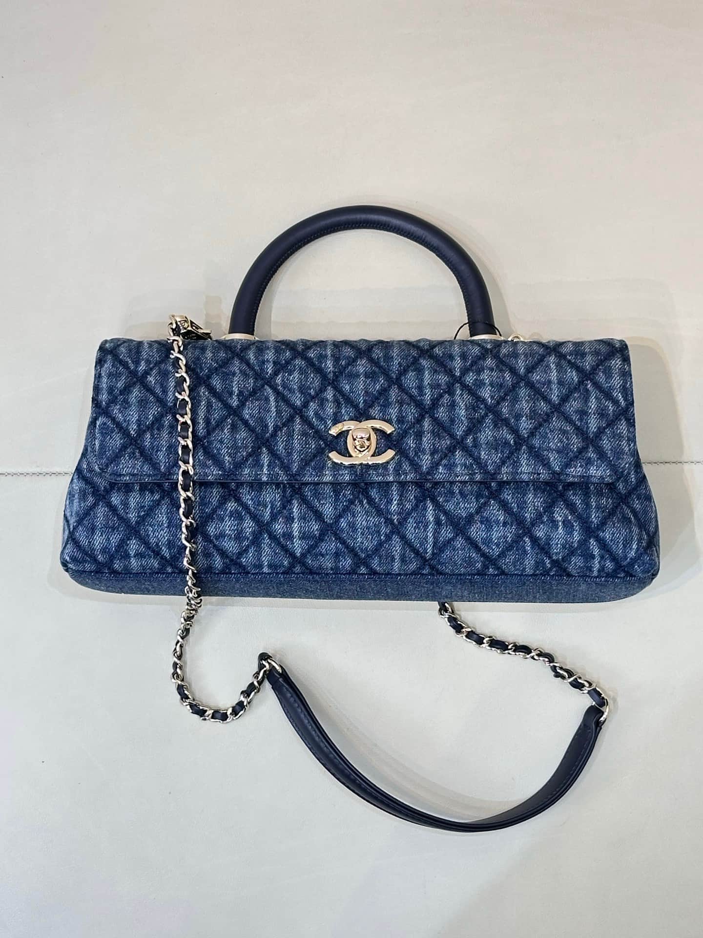 Chanel Maxi Flap Bag with Top Handle Washed Denim& Gold-Tone Metal AS6091 Blue TOP