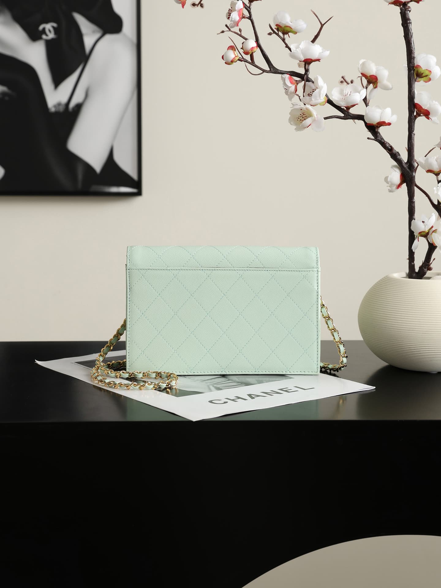 Chanel Wallet on Chain Shiny Grained Calfskin Lambskin & Gold-Tone Metal Light Green AP5455 A