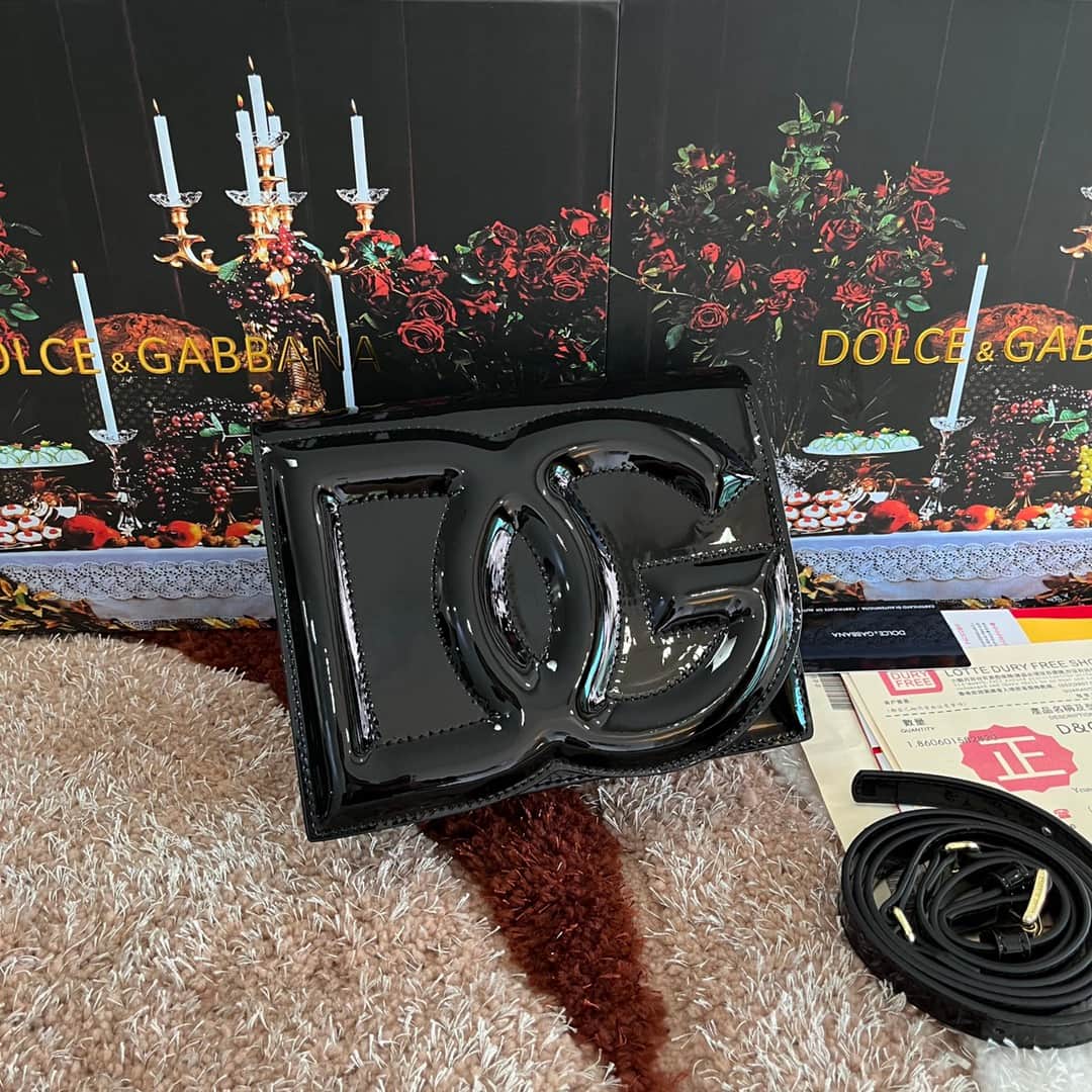 Dolce & Gabbana balck patent calf leather DG Logo crossbody bag high