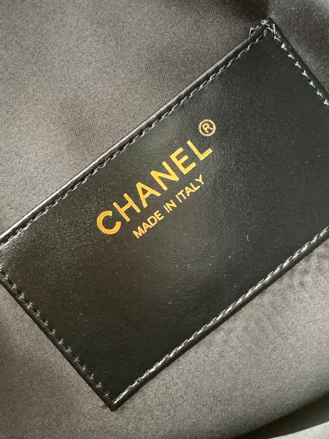 Chanel 25 Medium Hobo Medium handbag AS5311 Grained Calfskin & Gold-tone Metal Silver A