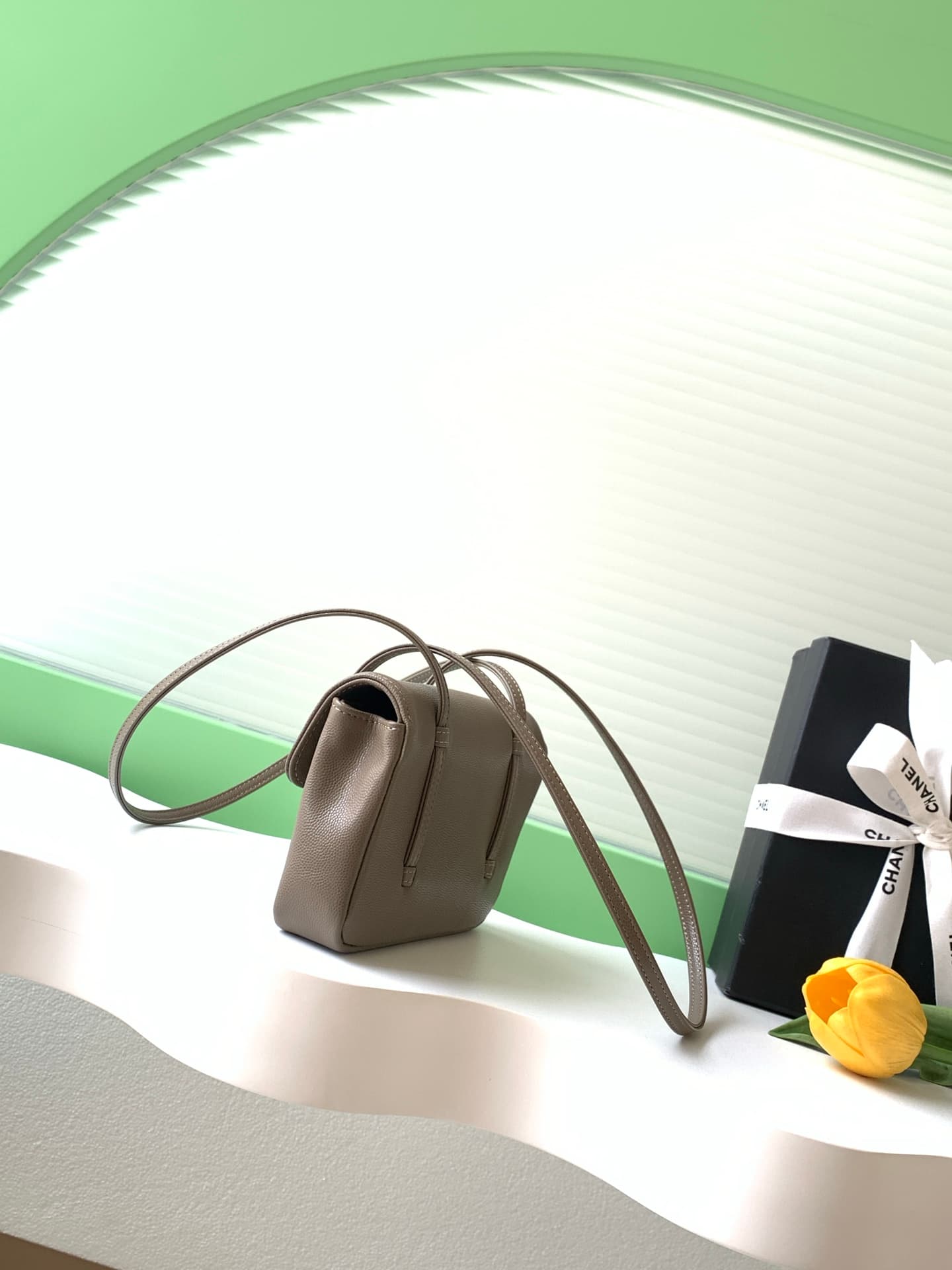 Chanel Clutch with Leather Strap Grained Shiny Calfskin & Gold-Tone Metal brown AP5068 A
