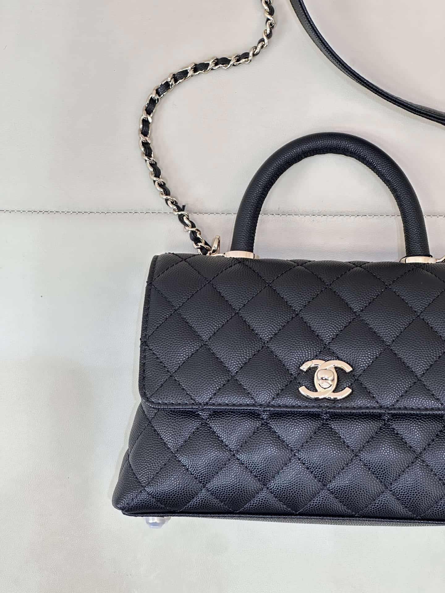 FLAP BAG WITH TOP HANDLE Grained Calfskin & Gold-Tone Metal A92990 Black  TOP
