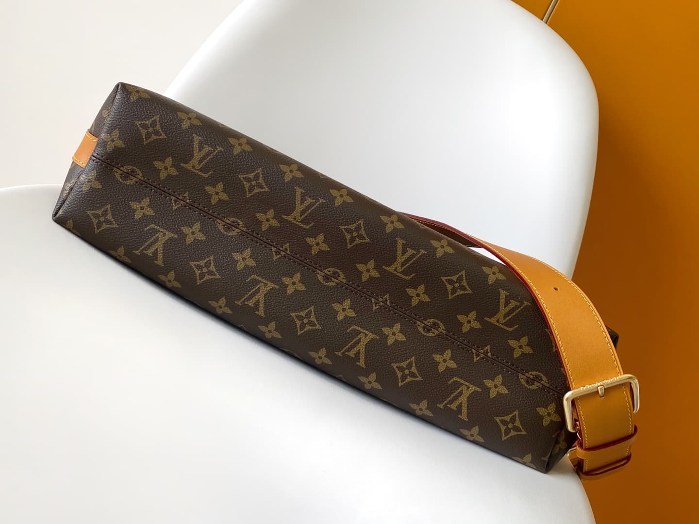 Louis Vuitton Vagabond Hobo Monogram coated canvas M14018 High