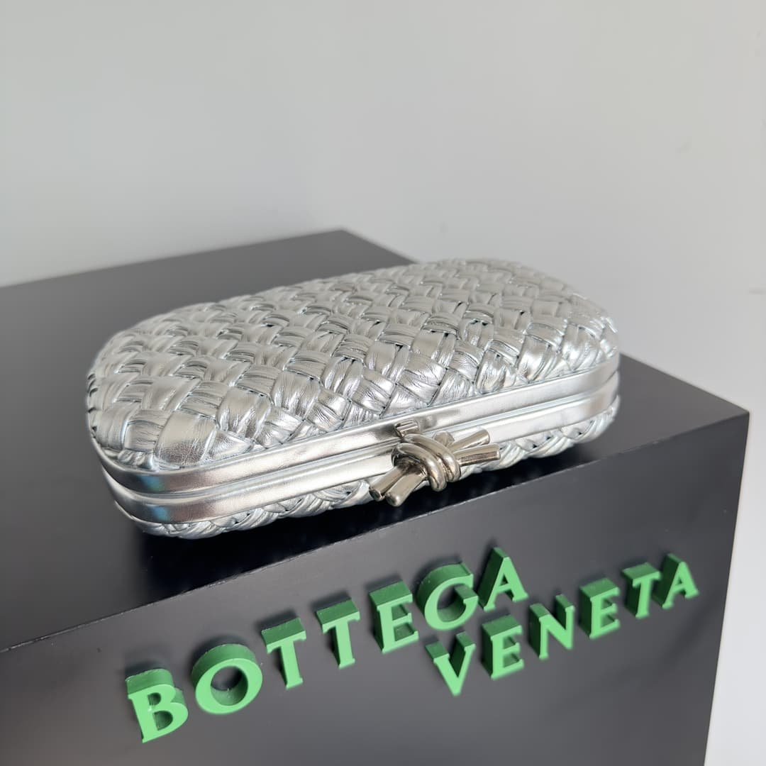 BV Knot Minaudière Clutch Lambskin Top