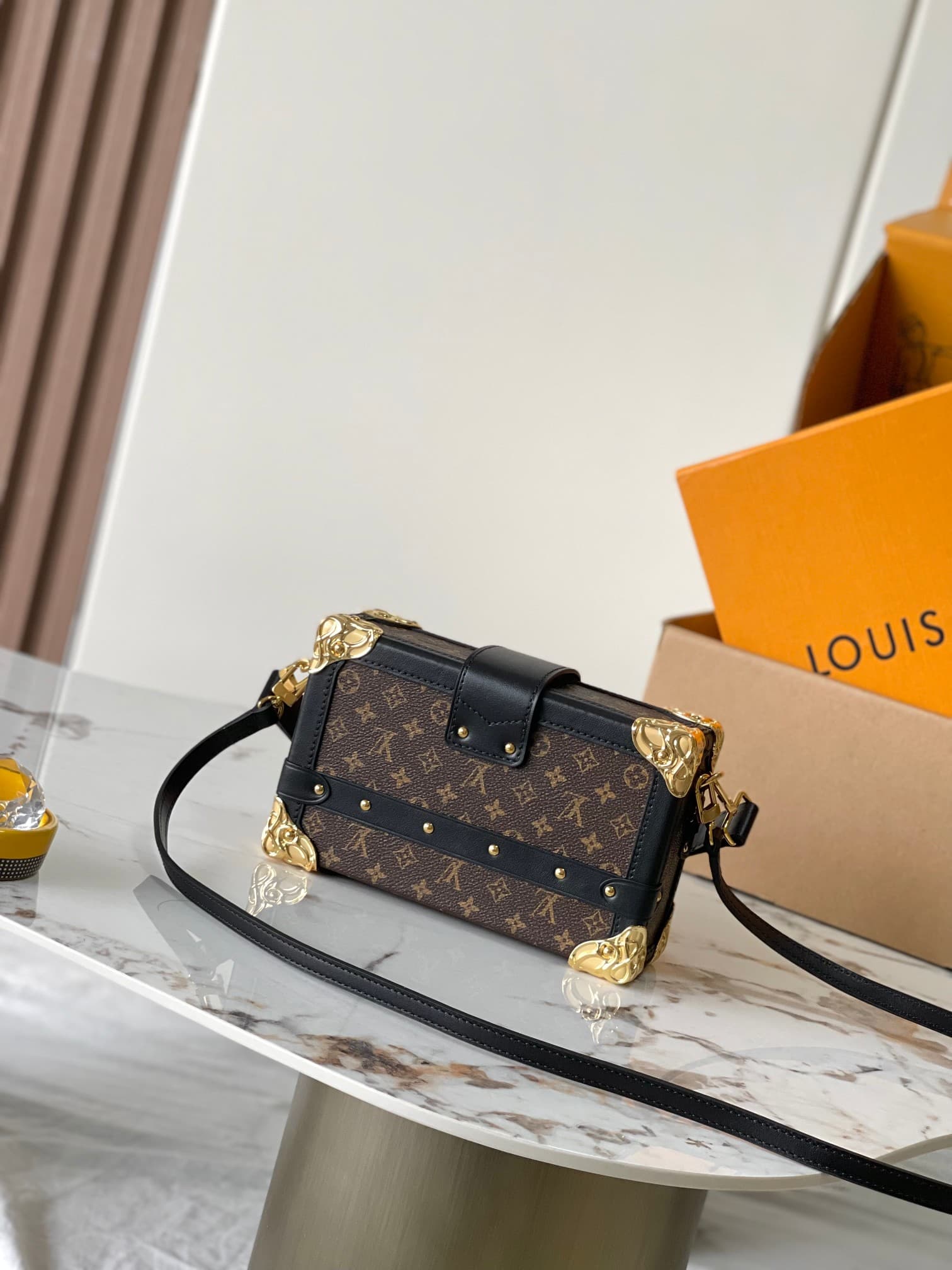 Louis Vuitton Petite Malle Monogram canvas M13738 TOP