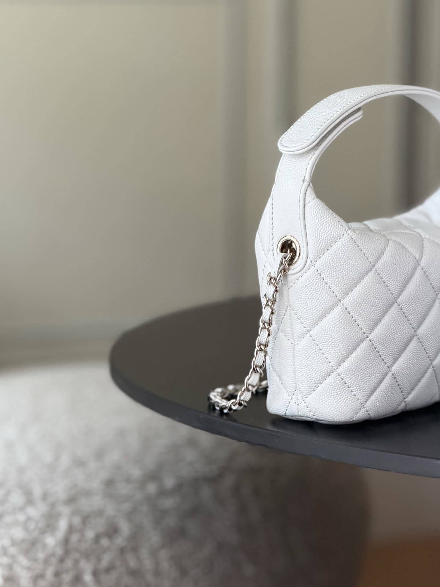 Chanel 25B hobo bag Caviar Calfskin& Gold-Tone Metal AP3387 White A