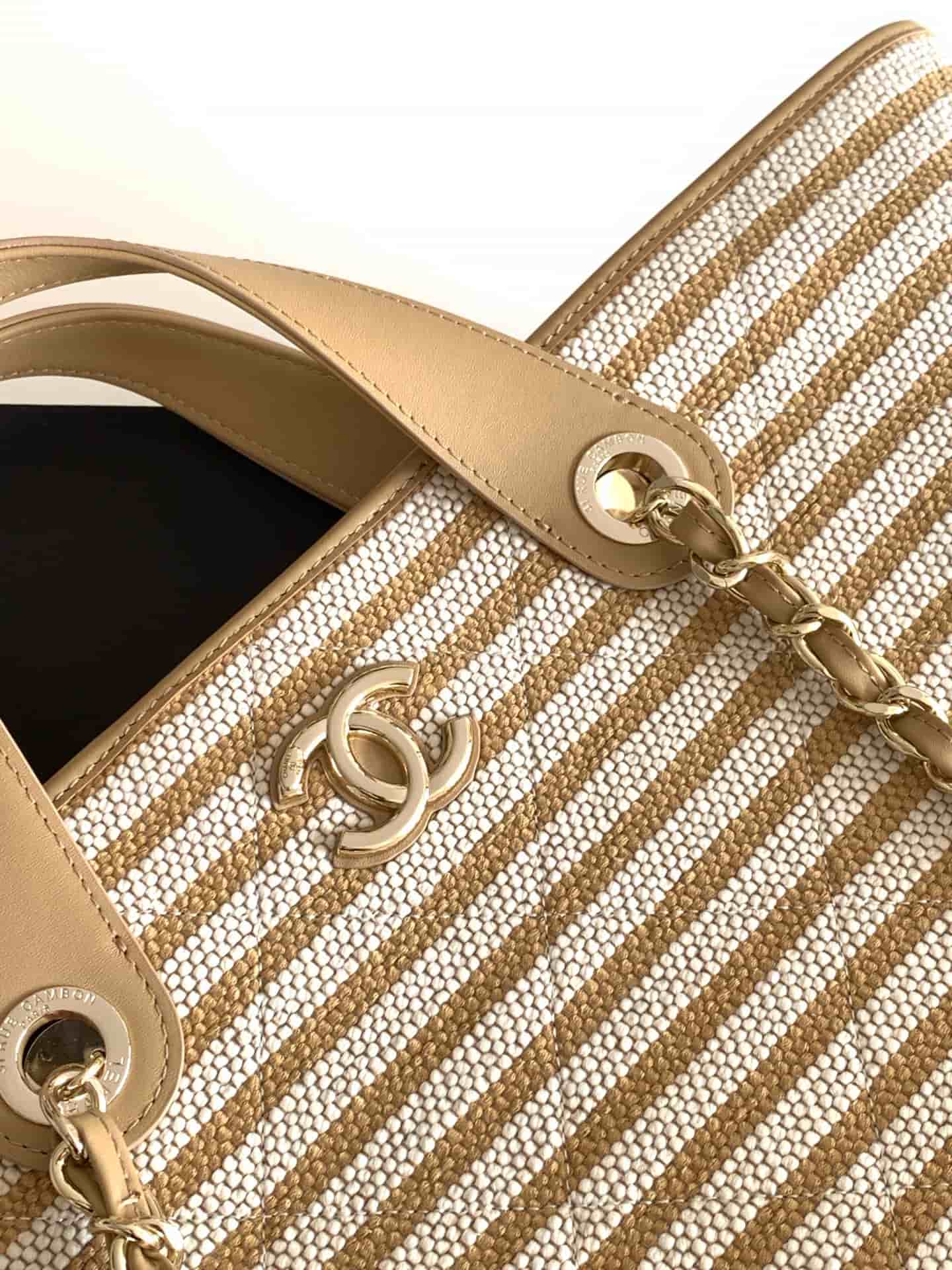 Chanel Deauville tote bag Striped canvas & Gold-Tone Metal Beige AS6007 A