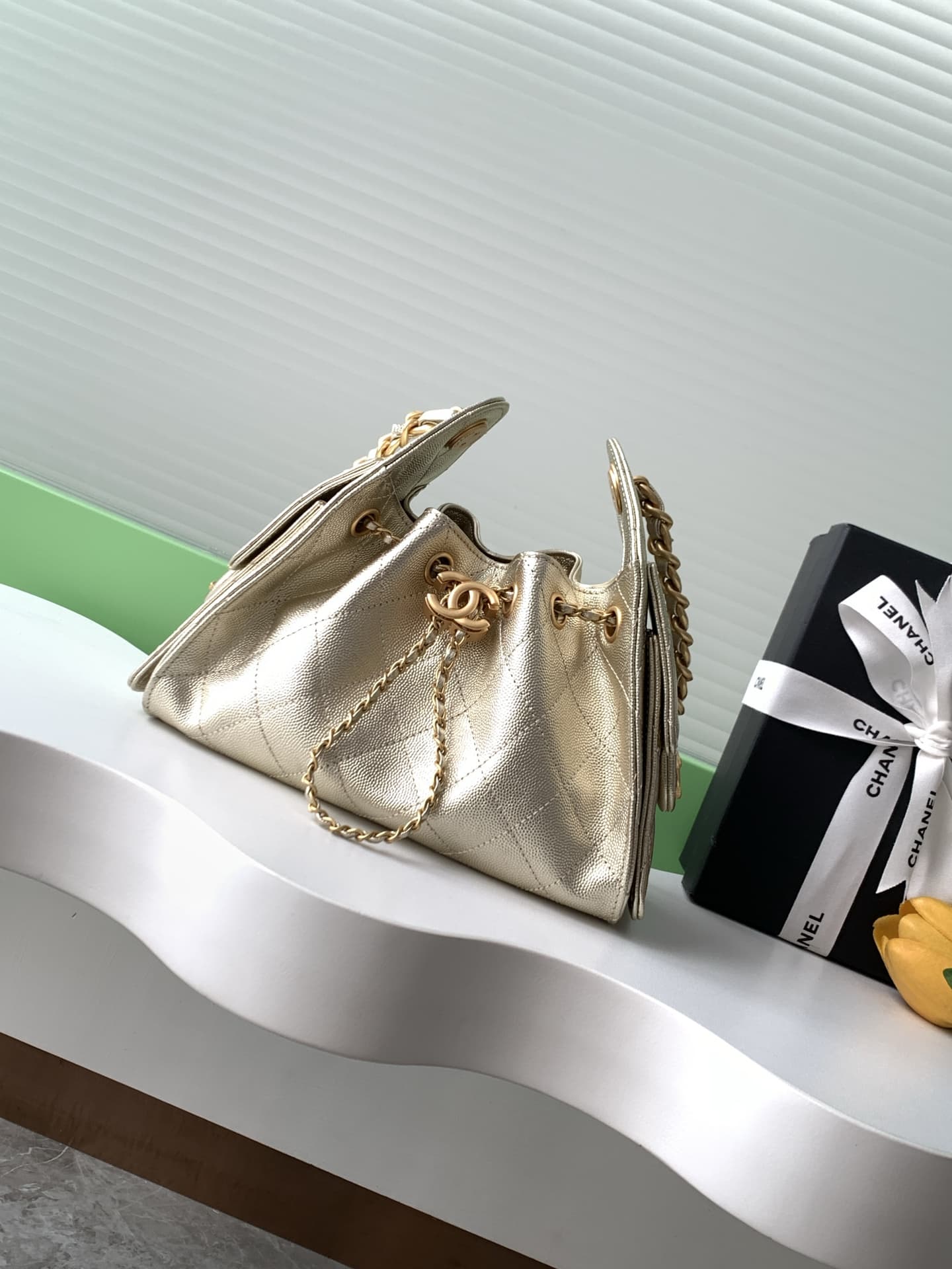 Chanel 25 Mini Hobo handbag AS5631 Grained calfskin & gold-tone metal Gold A